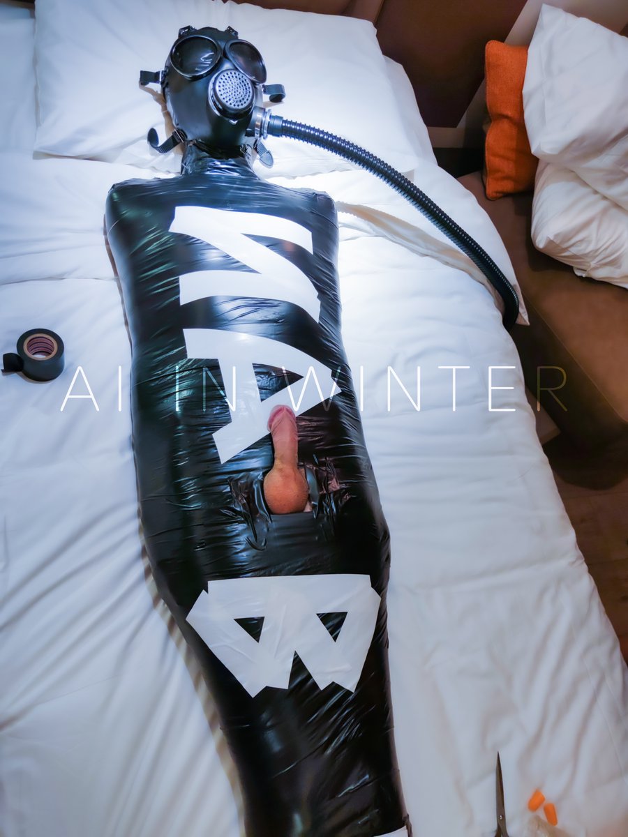 补档23.01.28
锁进去还是放出来？#木乃伊 #mummified
👤 <a href="/AiinWinter/">冬夜独行的小爱一枚</a> 
🪢 <a href="/NabeNabeGuo/">NabeGuo</a>  <a href="/wwwYQ6681824203/">Rubluca</a>