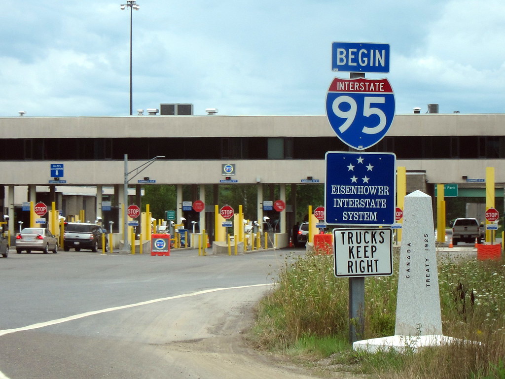 The threat of 25% U.S. tariffs may push Canadians to set aside internal political divisions.

Here's how Canadians see Trump’s trade war.

goodauthority.org/news/canada-tr…