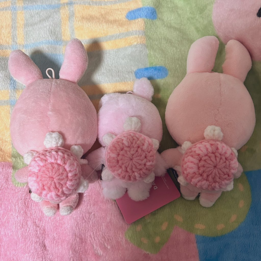 ☃️힐계고 시즌3 기념 이벤트☃️
 
❄️쁘띠멀즈 케바라기 뜨개 귀도리
❄️데멀,쁘멀 거북이 뜨개 가방

🏂 #RT 추첨 세분께 각각 하나씩 보내드려요!
🏂 트친 한정❌
🏂 반택으로 보내드립니다!
🏂 당발은 2/14일!

많은 참여 부탁드려요!🫶🏻❤️