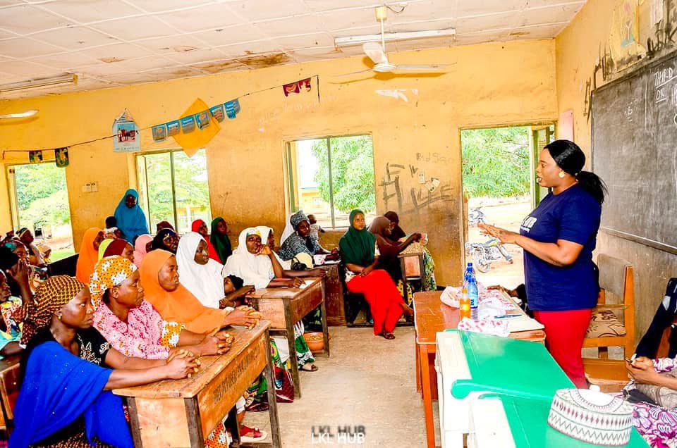LkLHub's tweet photo. As the year begins we are set to continue with the good work we’ve been doing.

Our engagement with the older women has inspired us to have inter generational dialogue on the importance of education (Informal &amp;Formal )and empowerment 

#Localgovermentengagement
#ABAJI https://t.co/ETfdnqc6iq