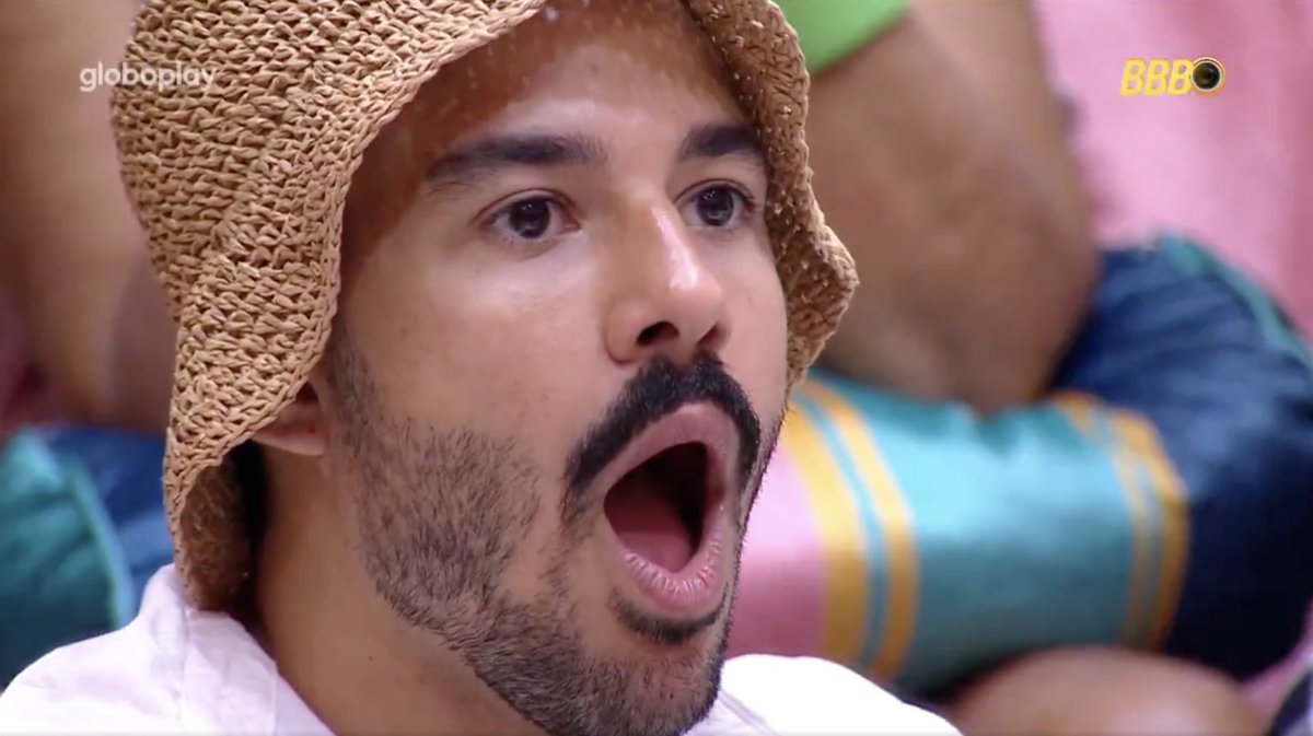 StradaVitoria's tweet image. resultados da dinâmica:

➡️ TODOS ESTÃO NO TA COM NADA 
➡️ AGORA O JOGO É INDIVIDUAL 

#TeamStrada #TeamTeus #BBB25 
Foto: Reprodução/Globoplay