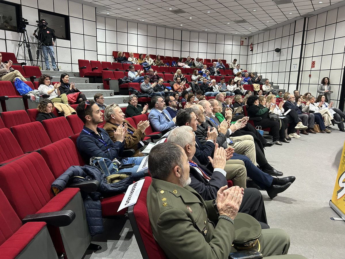 UCAM Cartagena (@ucam_cartagena) on Twitter photo 🧑🏻⚕️Arranca el II Encuentro sobre IA y Salud en el Hospital del Rosell
🏥El evento, organizado por <a href="/SEMERGENap/">SEMERGEN | Médicos de AP #YoPrefieroMFyC</a>, ha reunido a expertos de la UCAM y otras instituciones para debatir sobre la utilidad de las aplicaciones sanitarias basadas en las nuevas tecnologías
#EUNNTTSEMERGEN25 🧑🏻⚕️Arranca el II Encuentro sobre IA y Salud en el Hospital del Rosell
🏥El evento, organizado por <a href="/SEMERGENap/">SEMERGEN | Médicos de AP #YoPrefieroMFyC</a>, ha reunido a expertos de la UCAM y otras instituciones para debatir sobre la utilidad de las aplicaciones sanitarias basadas en las nuevas tecnologías
#EUNNTTSEMERGEN25