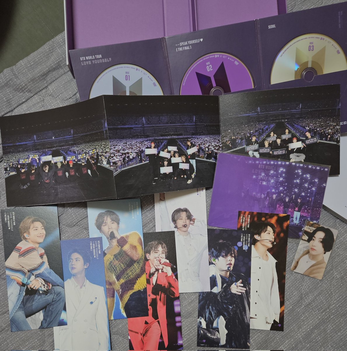 sell 판매)) bts BTS 방탄 럽셀 스픽콘 dvd 양도

정국 포토카드 포함 세트 3.0
남준 포토카드 포함 세트 1.6

ㅅㅊㅇ) 방탄소년단 디비디 알엠 석진 윤기 슈가 호석 제이홉 지민 태형 뷔 정국 rm jin jhop suga jimin v jk 포카 poca 포토카드 photo card set