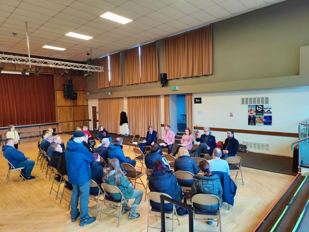 Wave 1 of Cottingham High School members' panel. Plenty of parents, one saying 'It can't be a coincidence that all the teachers who have gone above and beyond for my children are in this room.' Members don't want to strike, but they have to be to safeguard education and jobs.