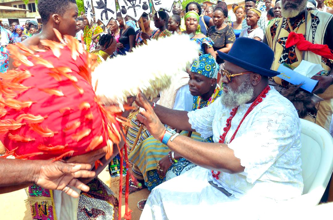 Ce fut un plaisir de prendre part aux festivités du Voudou dans la ville de Ouidah au Benin en tant que un des invités d’honneur de sa Majesté Daagbo Hounon Roi de Ouidah et Pontif mondial du Culte Vodou.