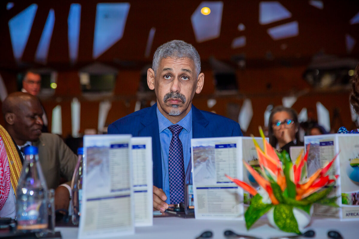 NotreAfrik's tweet image. 🟡 Distinction | Le Dr Sidi Ould Tah élu Financier de l'année aux Financial Afrik Awards 6  

À la tête de la @badeabank depuis 2015, ce financier chevronné a reçu ce prix en reconnaissance de son engagement et de l'impact qu'il a eu dans le secteur financier du continent.…