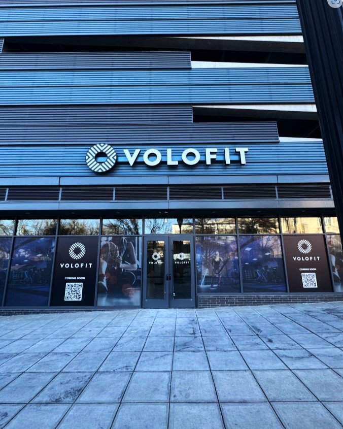 capital_sign_nc's tweet image. A new Volofit location is coming soon to Raleigh, NC, and we’re thrilled to have installed their signage. Stay tuned for their opening day! 💪🔥 #ChannelLetters

#ExteriorSignage #BusinessSign #Branding #Brand #Gym #GymSignage #Signs #SignCompany #RaleighNC
