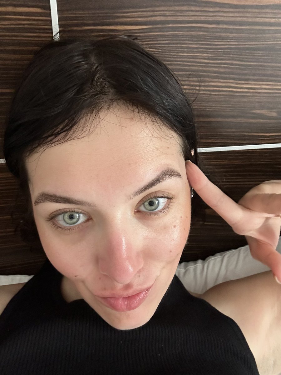 Nikadicap's tweet photo. Отпуск удался, сгорело все что можно, в Нячанг вернулась бы обойти полностью винперл. https://t.co/qIWEcSTDjw