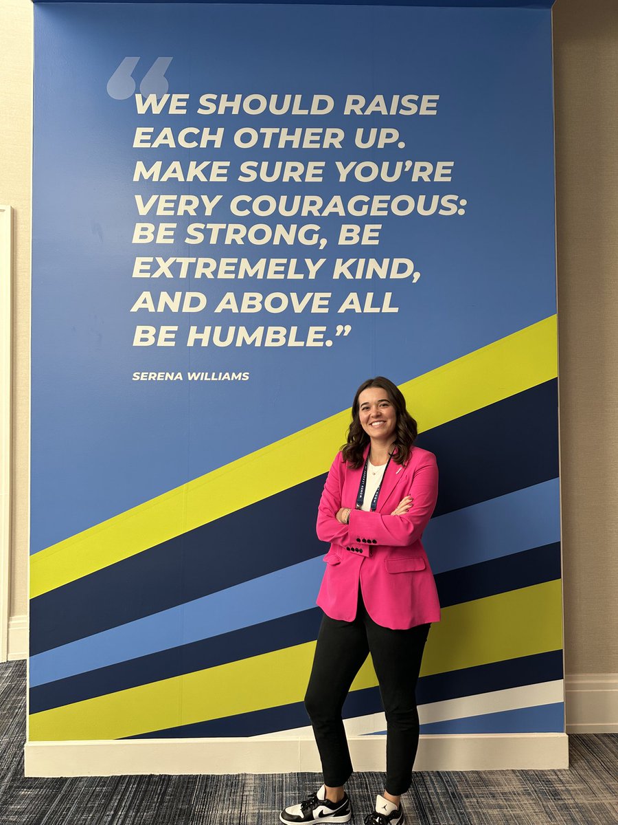 Carly Lyvers tweet media