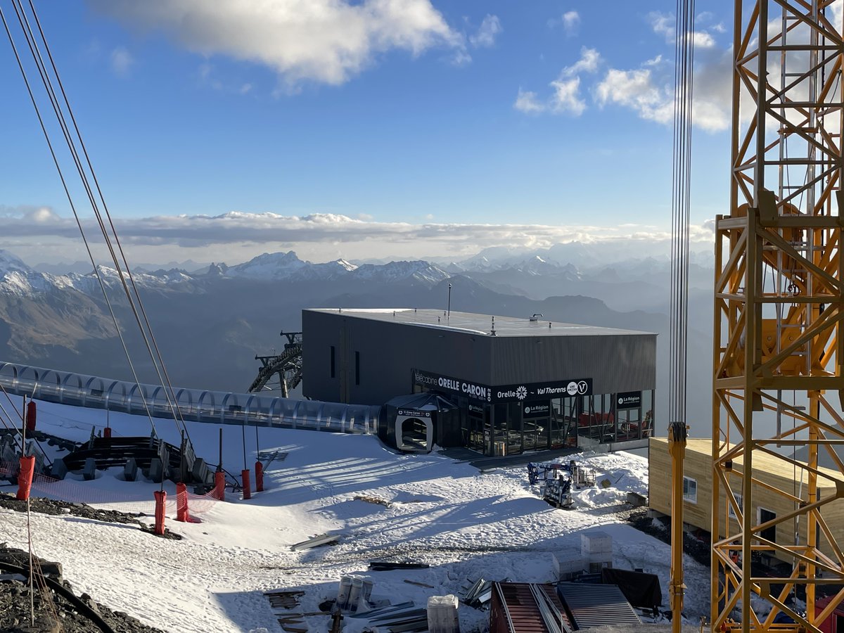 CEBATEC_BIM's tweet image. La #CEBATEAM collabore avec CENA INGENIERIE pour la construction du bâtiment @caron3200_ à 3200m d’altitude, sur la commune de Val Thorens (73)🏔

#cebatec #cebateam #cebaprojet #ingenierie #bim #fluides #batiment #construction #architecte #valthorens #montagne #caron3200