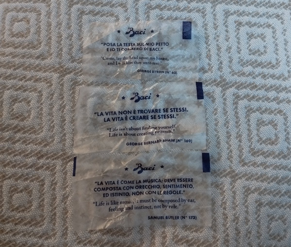 Dia de bombons italians amb missatges intensos a la feina.