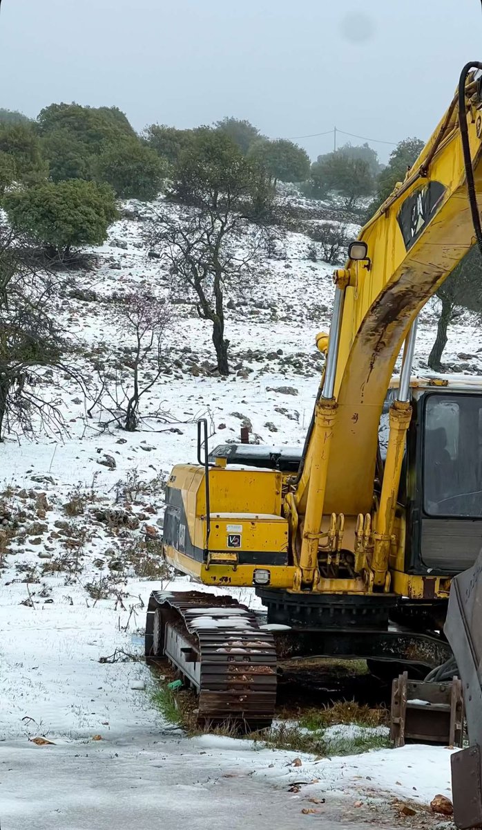 67arr's tweet image. من ثلوج الأردن🇯🇴 #عشوائيات_اليوم #عشوائيات