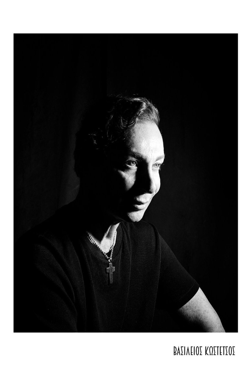 “SHMANTIKOI 2025” Creative Director @athenamatisse Visual Artist Photography by @admlx26 🌀🤍🌀📸 #vassilioskostetsos #passionoffashion #photo #art #artphotography #presentation #excibition