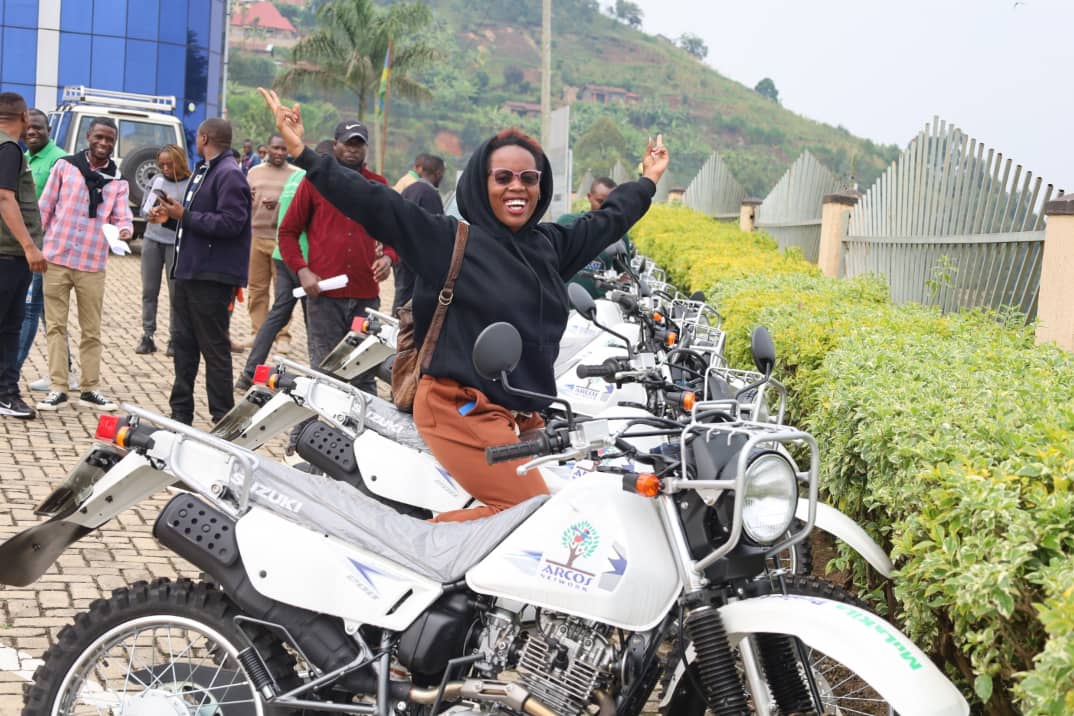 ENdemezo's tweet photo. Employee valuation 🫶🙌. There are levels to this thing!  Big thanks to @ARCOSNetwork for providing motorbikes to the field staff in @RutsiroDistrict &amp; @NgororeroDistr!These dedicated staff work tirelessly for environmental_nature conservation &amp; improving people's lives. https://t.co/6cY48dP0RO