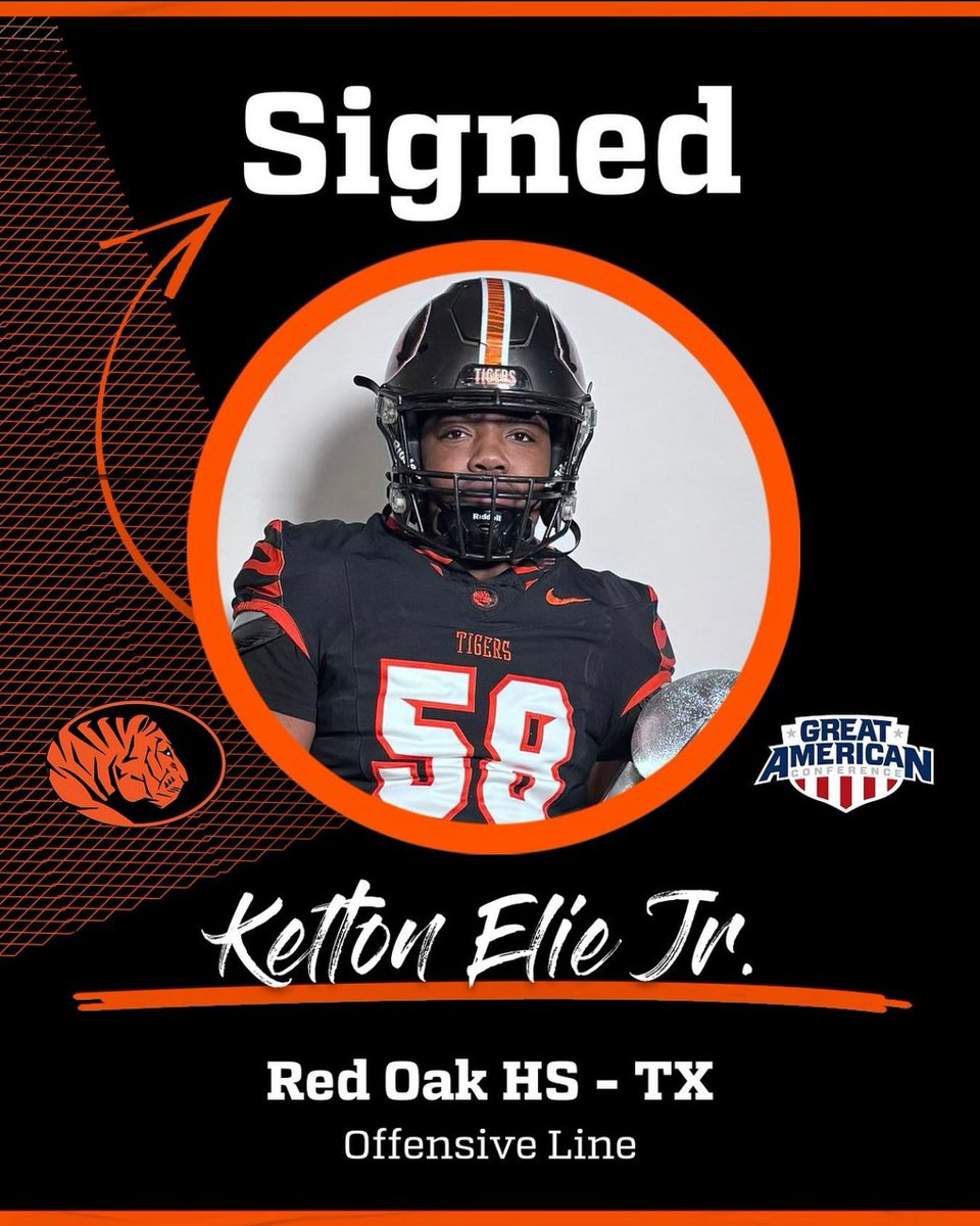 KElie2025's tweet photo. Done Deal ✍🏽 , Blessed to be put in this position and thankful for every one who helped me get here @CoachAguilarOL @ECUTigersFB @CoachHageyIII @MRcoachP https://t.co/VHT4wn79Os