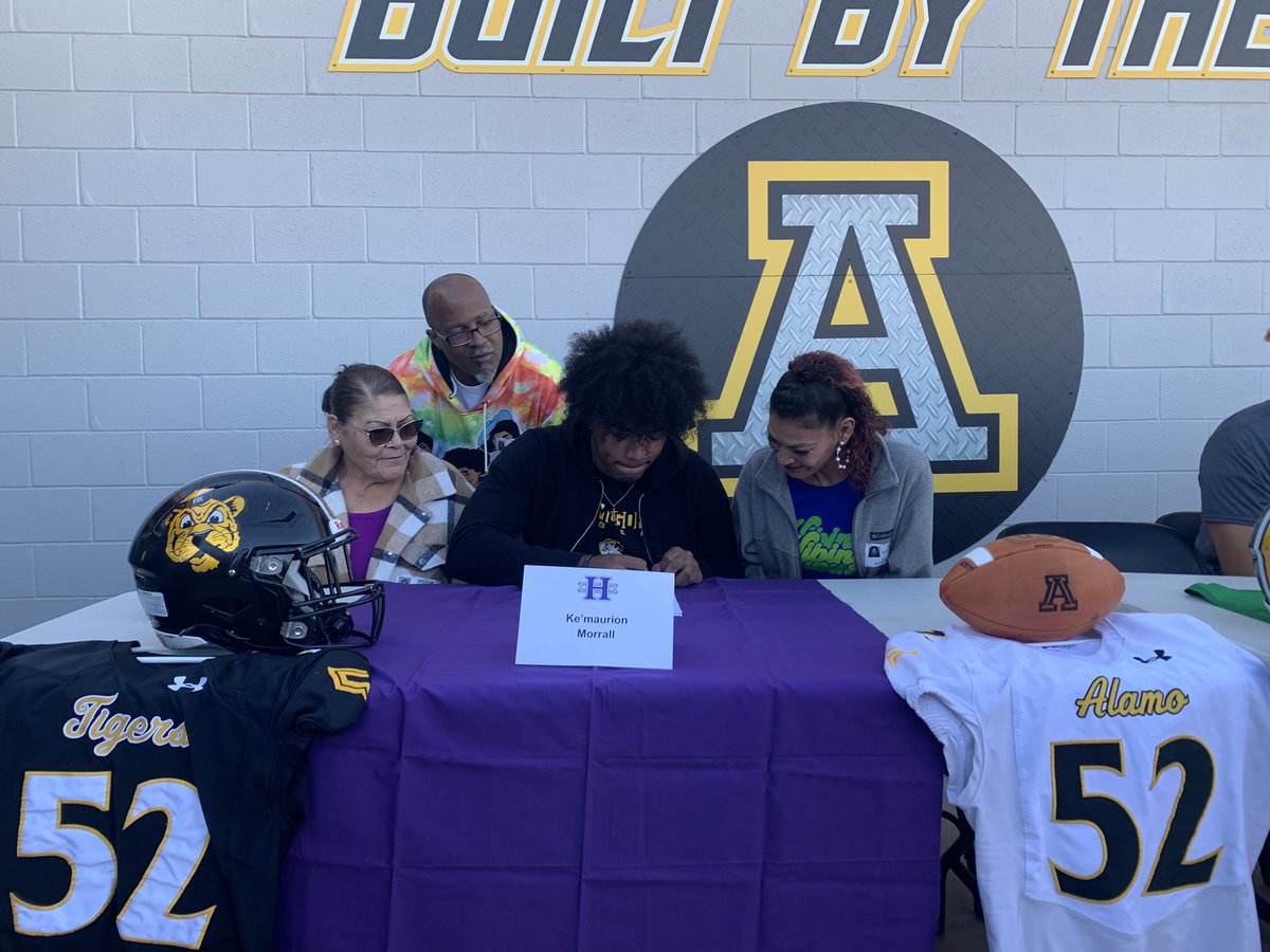 Charles Winiecki tweet media