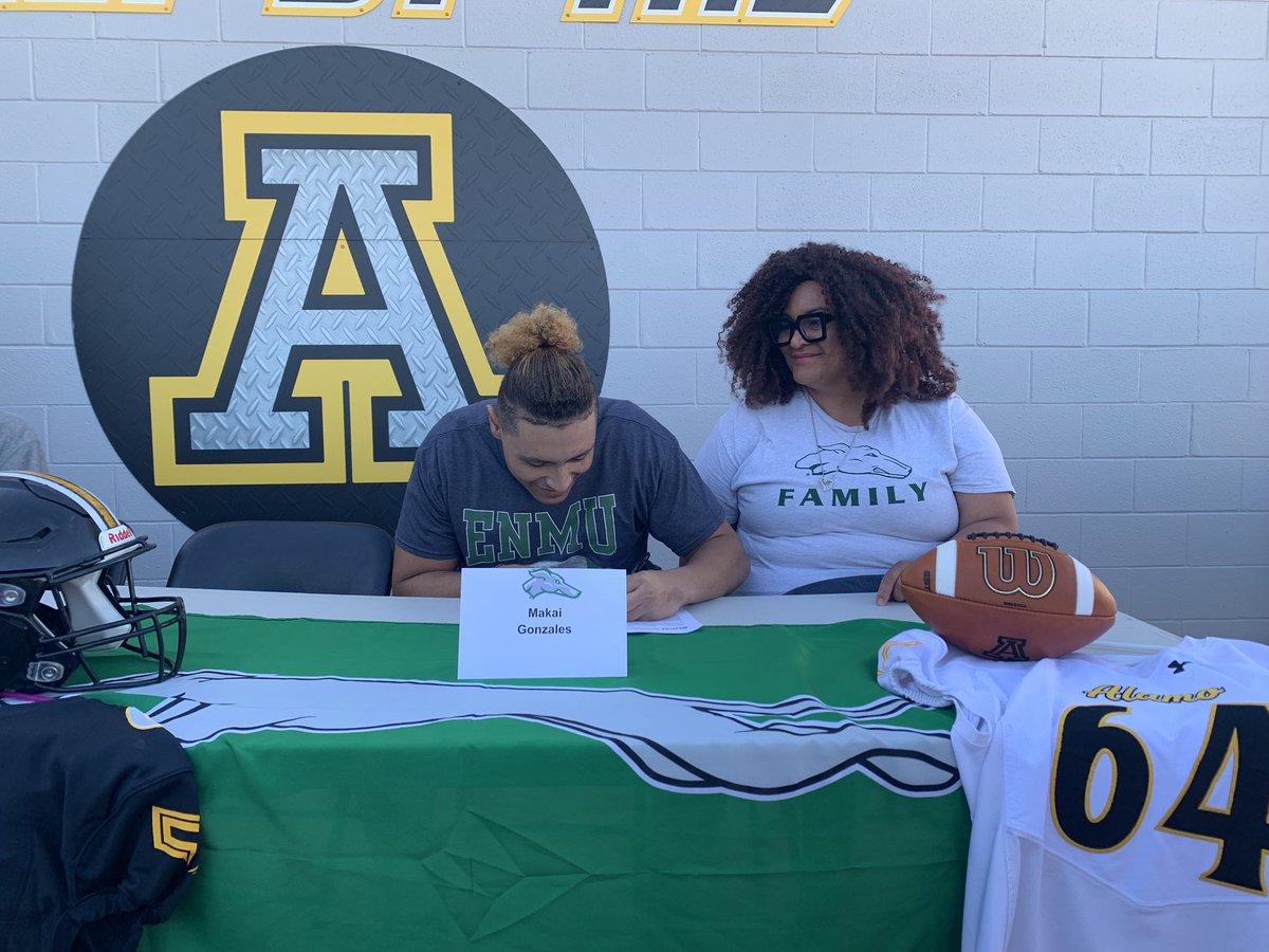 Charles Winiecki tweet media