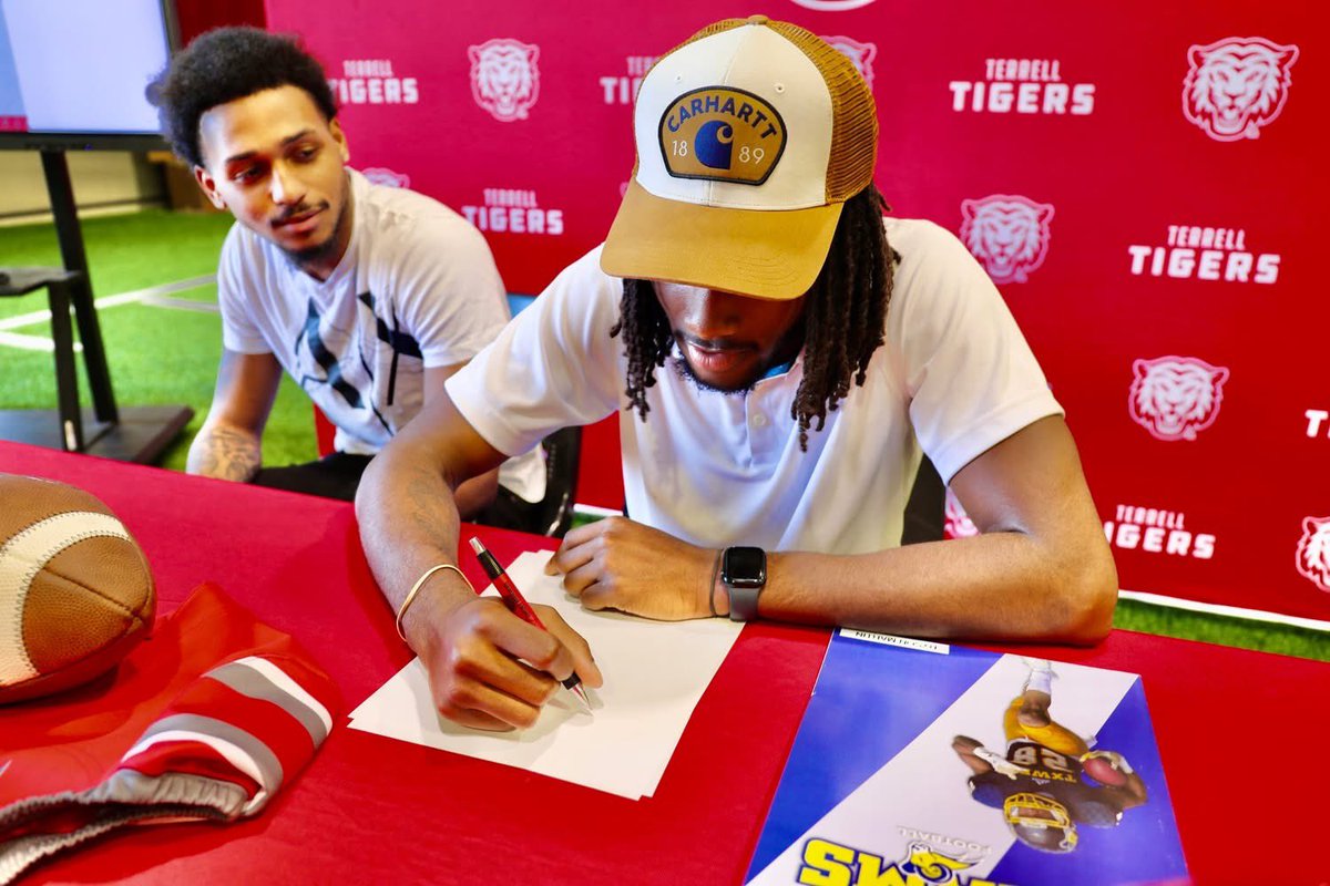 SedberryJr's tweet photo. 🚨 Proud of you!!  TURBO 💨!!!  @MartinRyson 
Go be great!!! ✊🏾 https://t.co/XQOfJPr8H5