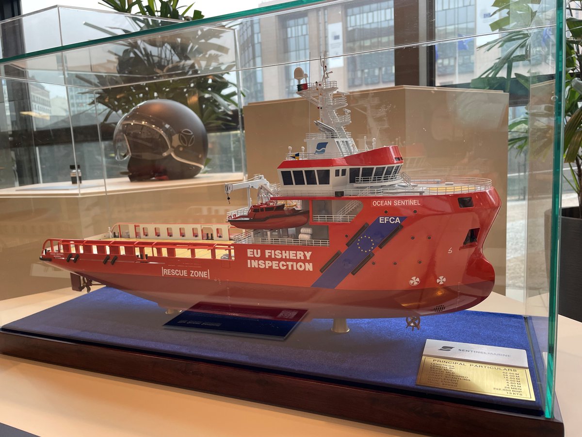 📍The Berlaymont Piazza – A Walk through EU Policies

Our Executive Director &amp; <a href="/EU_MARE/">EU Maritime & Fish</a>'s Director-General visited the exhibition at the💙of the <a href="/EU_Commission/">European Commission</a>, where our #OceanSentinel model stands as a symbol of EU cooperation in #FisheriesControl &amp; #MaritimeSecurity.