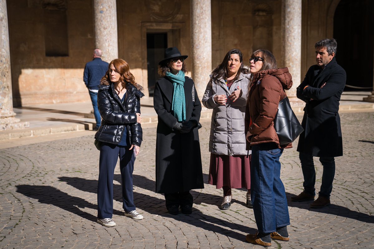 🎬 La semana grande del cine español tiene como protagonistas a #Granada y la #Alhambra. Hoy recibimos la visita de Maribel Verdú, una de las presentadoras de los #Goya2025.
<a href="/Academiadecine/">Academia de Cine</a>.

#Alhambradecine #alhambracultura