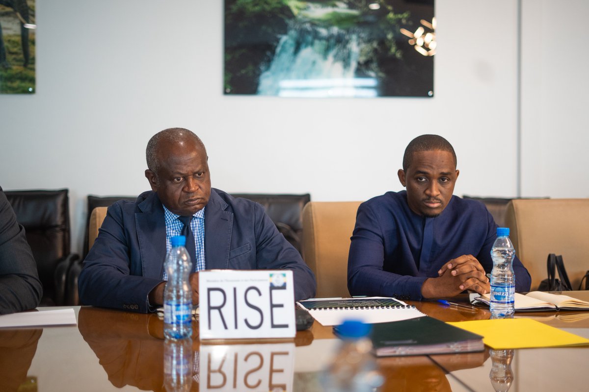 Le mercredi 5 février 2025, le Ministre de l'Économie, M. Mark-Alexandre DOUMBA, a reçu une délégation de RISE, venue dévoiler sa nouvelle stratégie pour un développement infrastructurel durable au #Gabon.

Lire plus : urlr.me/uSQVbG