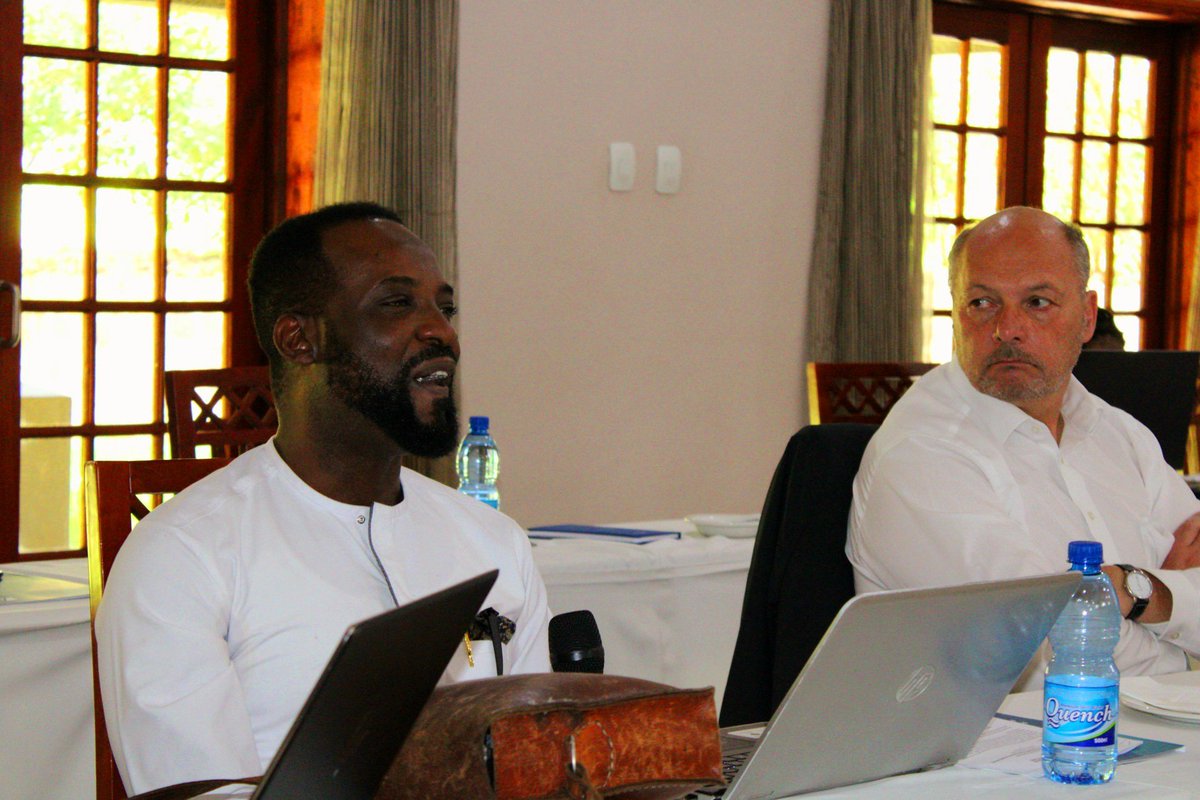 African Policy Circle tweet media