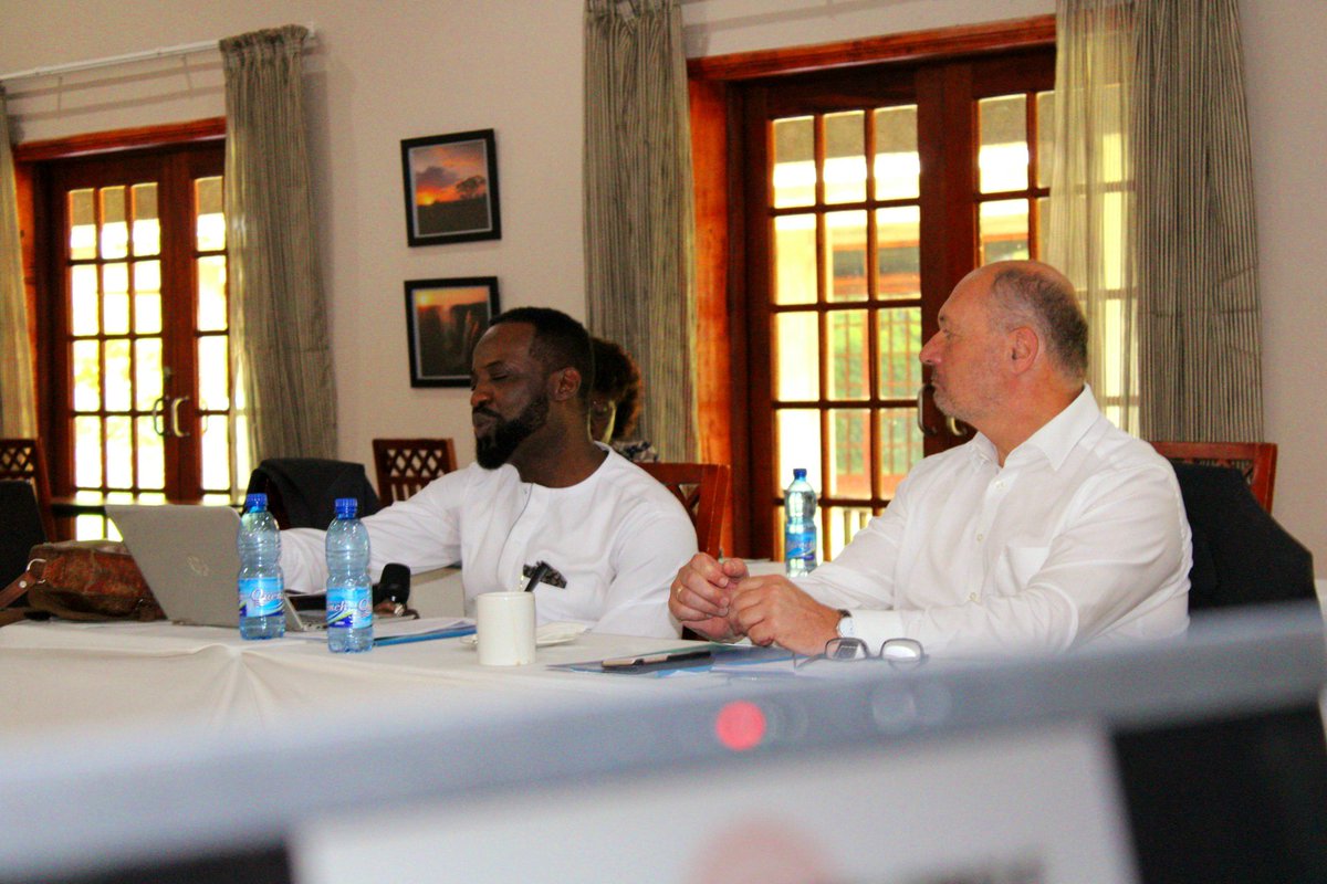 African Policy Circle (@circle_policy) on Twitter photo #ExpertHighlightπ‘π³π¬
Meet <a href="/DrOlaBello/">Ola Bello</a> , Executive Director of <a href="/GGA_Nigeria/">GGA Nigeria π³π¬</a>! He shared insights on South Africa's #G20 presidency at the #APCconf2024. With a strong expertise in extractive sector governance and EU-Africa relations, he is a force to reckon with in Africa. #APC π #ExpertHighlightπ‘π³π¬
Meet <a href="/DrOlaBello/">Ola Bello</a> , Executive Director of <a href="/GGA_Nigeria/">GGA Nigeria π³π¬</a>! He shared insights on South Africa's #G20 presidency at the #APCconf2024. With a strong expertise in extractive sector governance and EU-Africa relations, he is a force to reckon with in Africa. #APC π