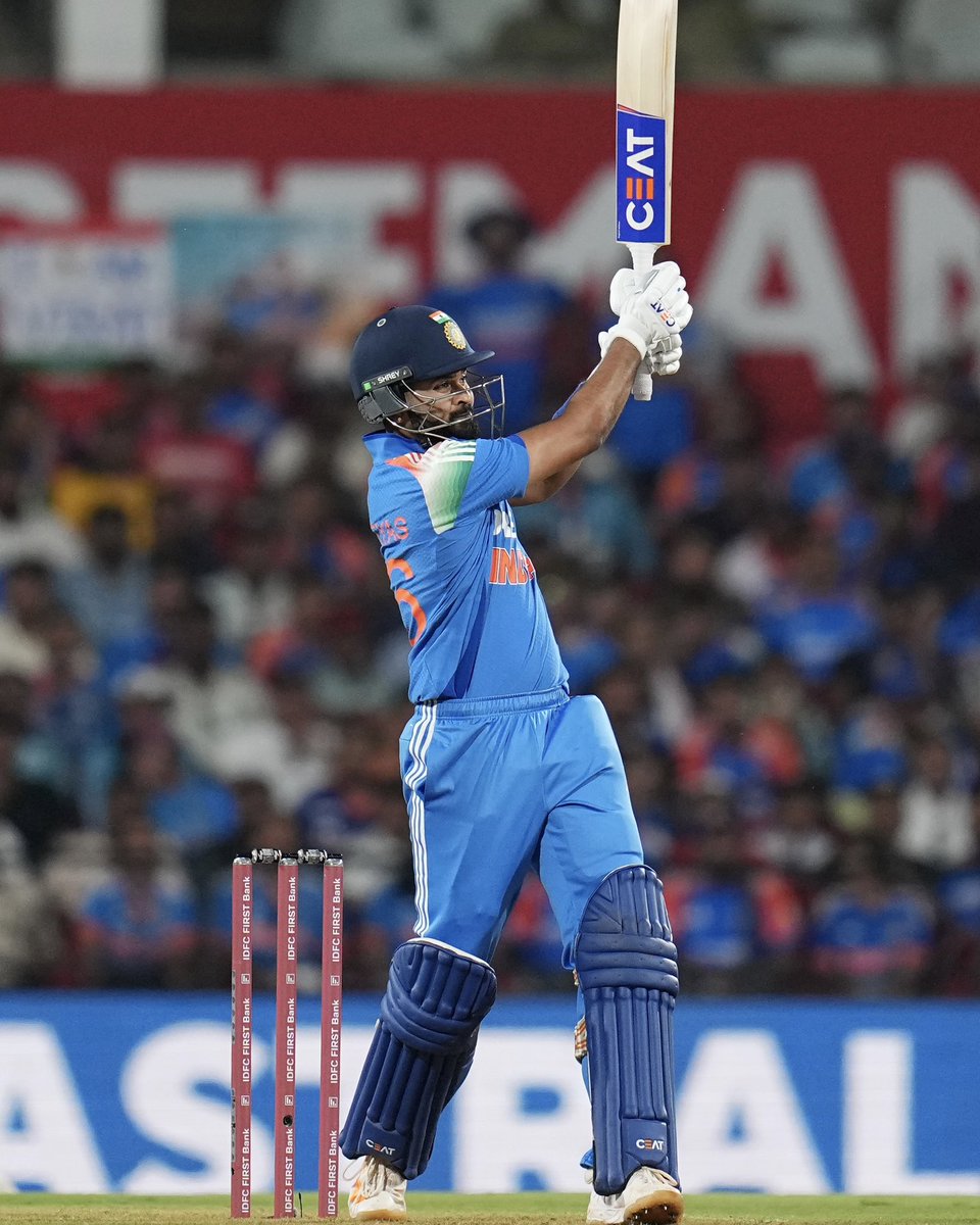 ShreyasIyer15's tweet photo. No better feeling 🇮🇳 https://t.co/DuPYfL4Gja