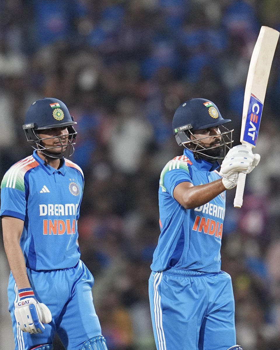 ShreyasIyer15's tweet photo. No better feeling 🇮🇳 https://t.co/DuPYfL4Gja