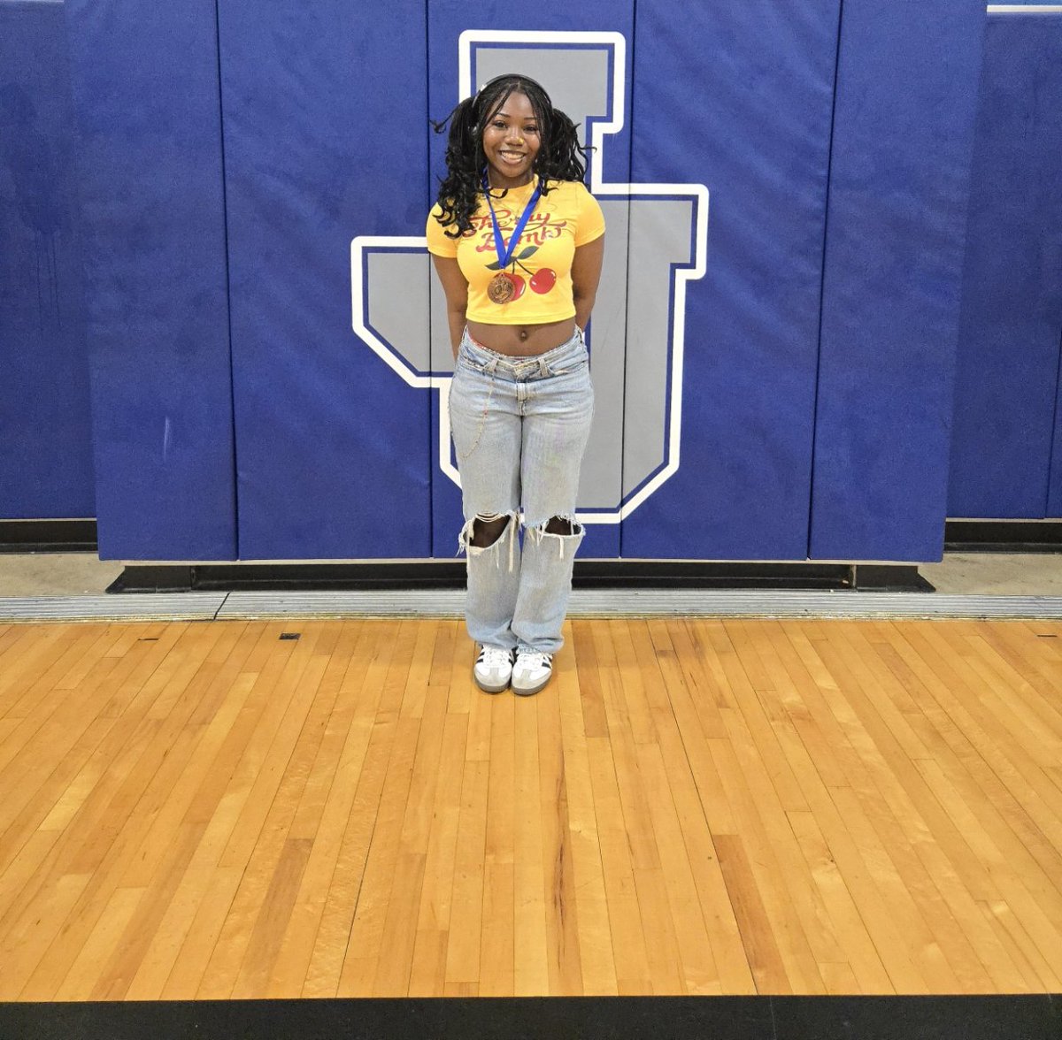 John Jay HS Girls Track (@john_jaytrack) on Twitter photo Congratulations to:
β’Annalicia Rosa - 2nd place 3200m Run, 3rd place 1600m Run.
β’Khristyan Harville - 3rd place Discus
<a href="/JHSGirlsAthl/">John Jay High School Girl's Athletics</a> <a href="/NISDJay/">John Jay High School</a> Congratulations to:
β’Annalicia Rosa - 2nd place 3200m Run, 3rd place 1600m Run.
β’Khristyan Harville - 3rd place Discus
<a href="/JHSGirlsAthl/">John Jay High School Girl's Athletics</a> <a href="/NISDJay/">John Jay High School</a>