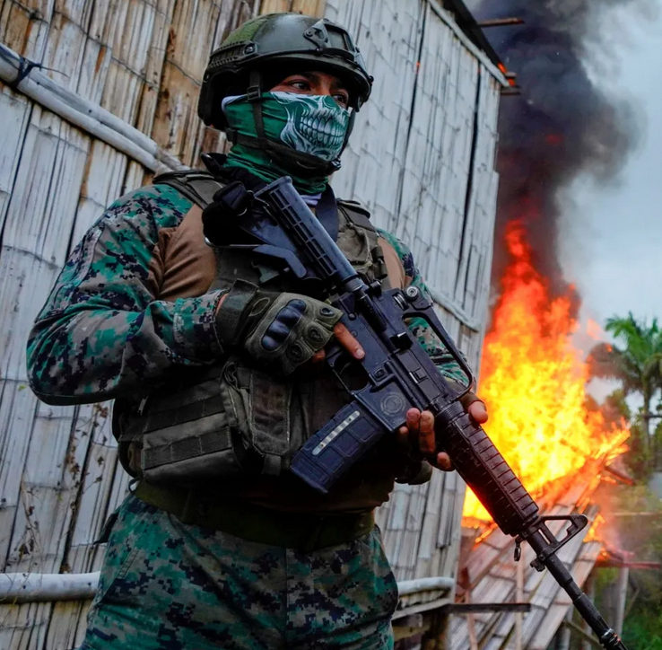 ECUADOR 🚨: Noboa Upcoming Victory and Joining Forces with Trump 🇪🇨
Given the dire state of security and economic crises in Ecuador, Daniel Noboa is the candidate who should emerge victorious in the upcoming election. His experience, despite the controversies, in declaring an
