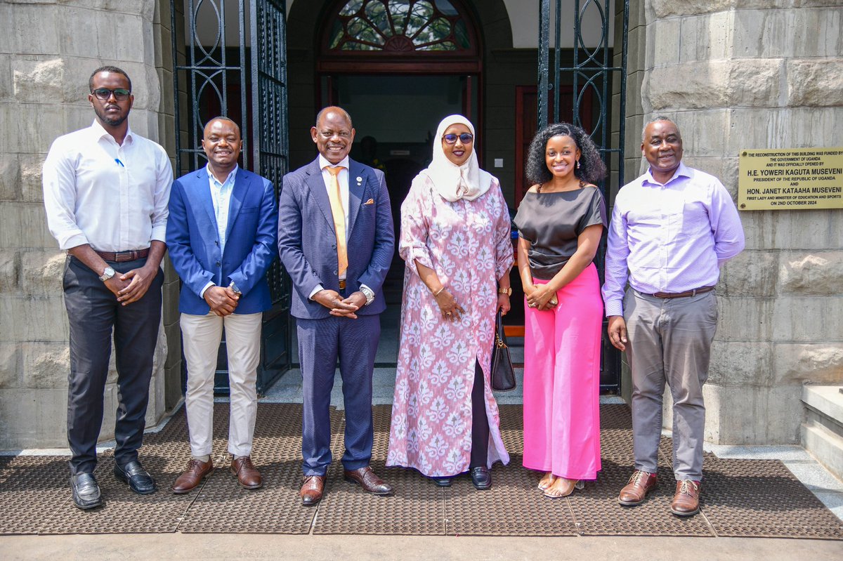 I was honoured to host the Ambassador of Somalia in Uganda, Her Excellency Ms. Fardossa Mohamed Kanyare today in my office. The Ambassador and I discussed opportunities for collaboration between Makerere and Somalia’s universities. We also discussed opportunities for Somalis to