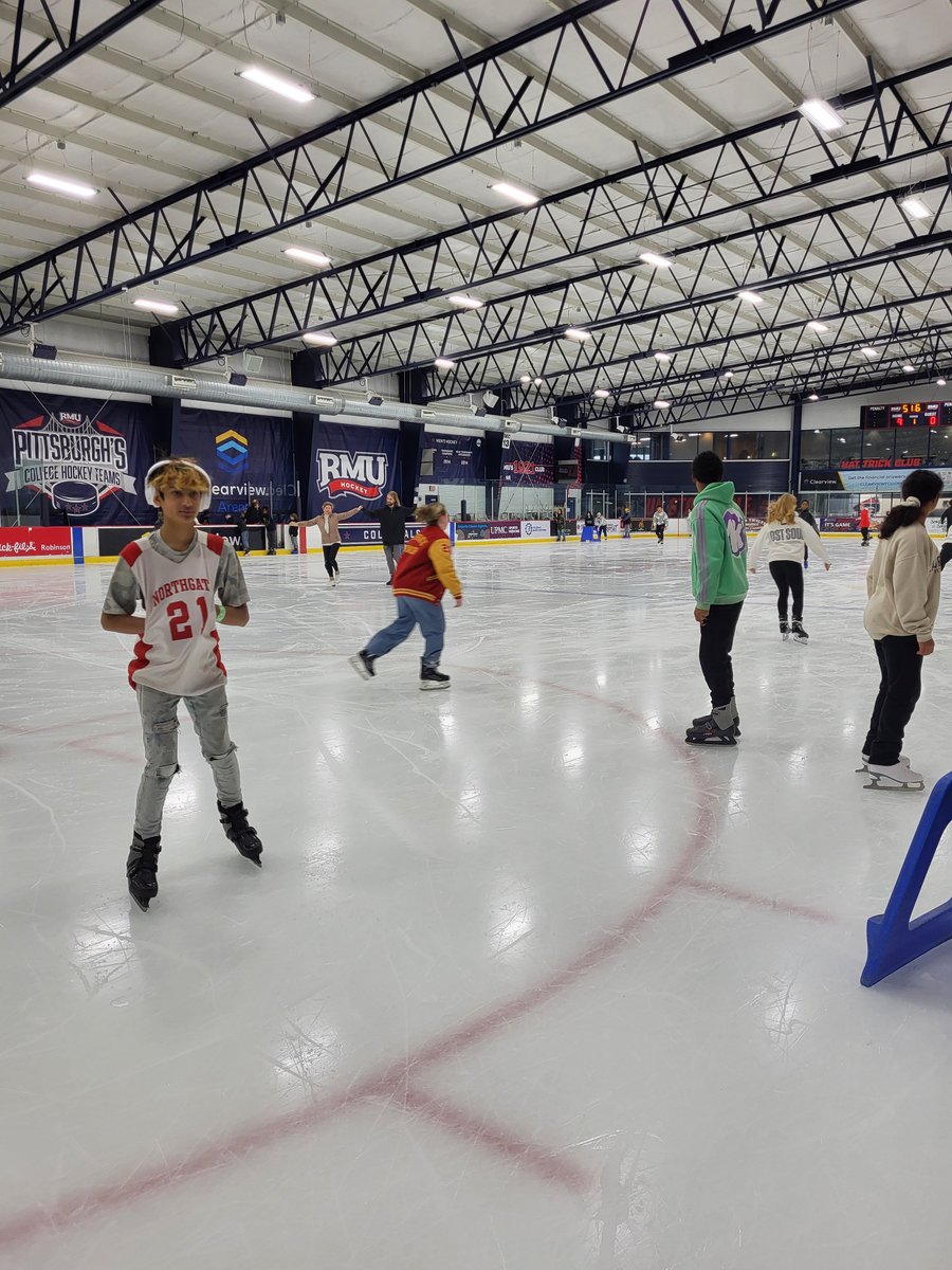 DrSmithFCAHS's tweet photo. What happens when you have almost perfect attendance @NorthgateProud? You go ice skating to celebrate of course! It is so fun to see the range of students from experts to first time skaters ... and they're all helping each other. #StudentsFirstAndForemost https://t.co/GnDweDnvLK