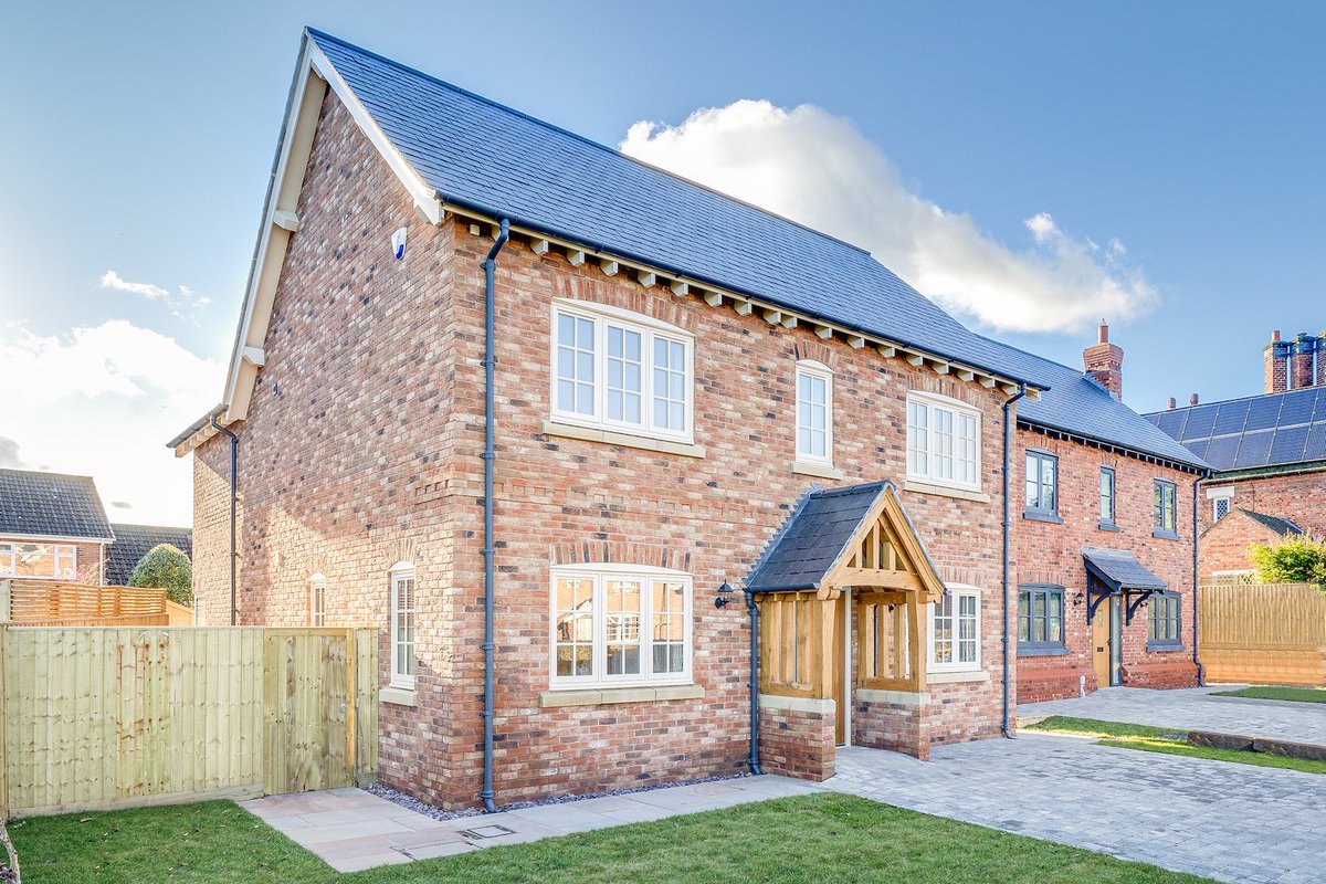 In the next part of our series on land development, we’re looking at the importance of where new developments are located and how they are designed. cbhomes.co.uk/building-on-yo…
#CBHomes #Cheshire #location #community #localdevelopment #convenience #connectivity