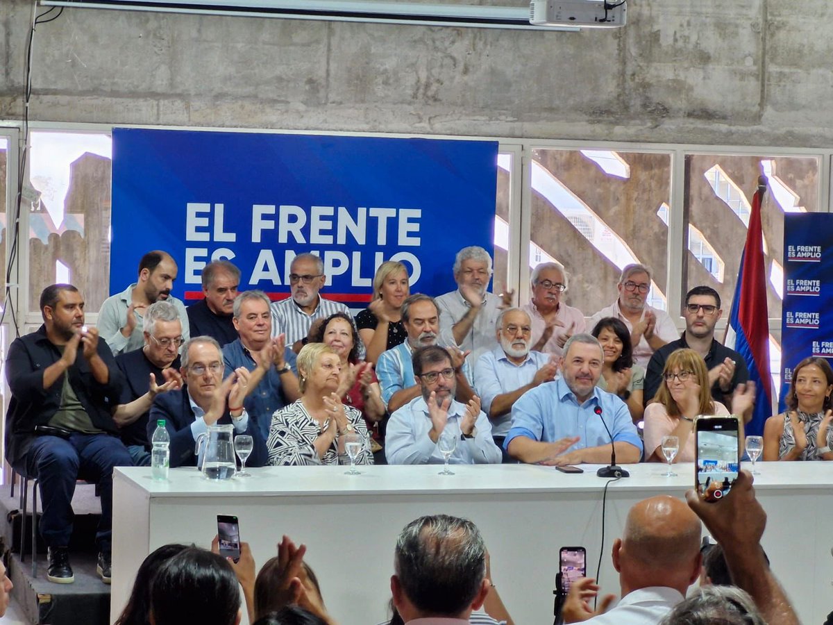 MPP609's tweet photo. Para que Montevideo siga al frente, para continuar con los cambios. Por una ciudad más abierta y participativa, más eficiente, sustentable e inteligente.

Nuestro compromiso es con una gestión que sea cada día mejor que el anterior. https://t.co/6Yoqp61tIN