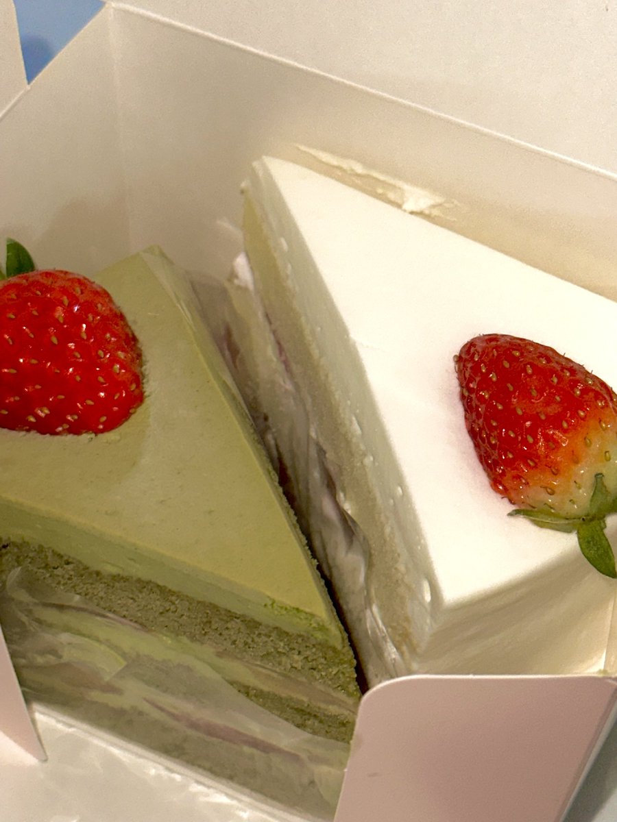 딸기 조아 🍓🤍