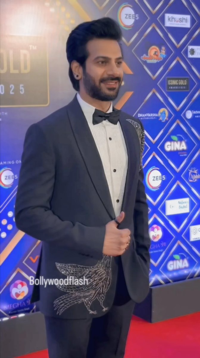 ctma07's tweet image. FACE CARD. FACE BANK. FACE ECONOMY.

#KaranVeerMehra