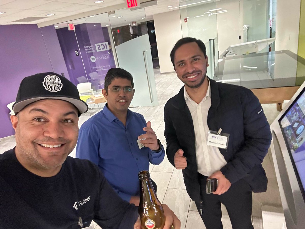 maheshj01's tweet image. You know the world is too small when you bump into
@drcoderz at @FlutterDev Meetup @icsonqt