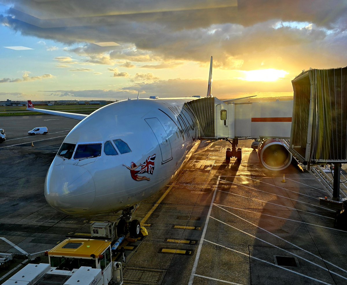 jmarchese's tweet image. Time to leave the Virgin Lounge for the hop across the pond... #LHR #UpperClass
