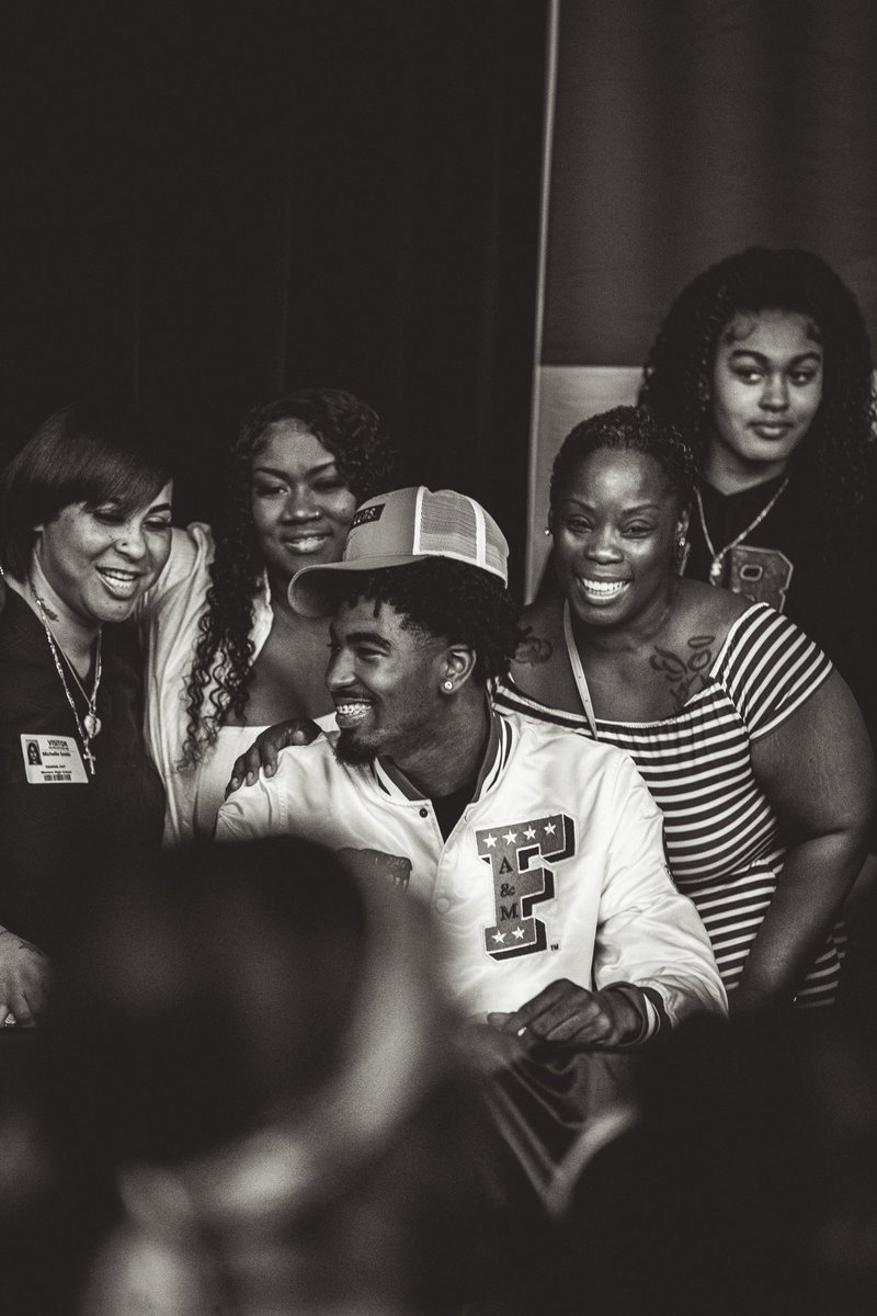 SammyMitchellIV's tweet image. Blessed 🙏🏽