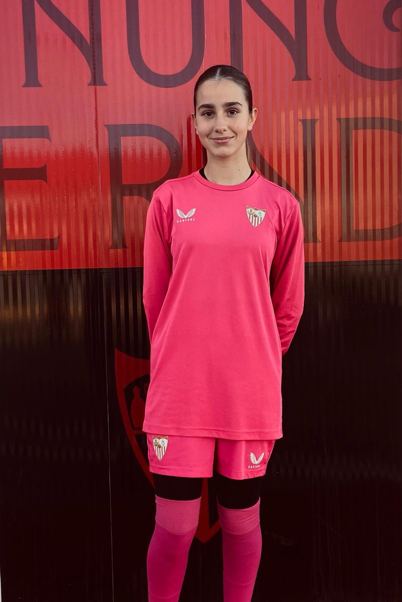 Escuela de Utrera tweet media