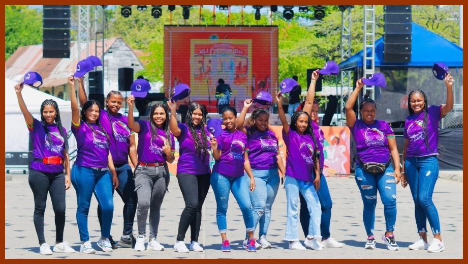 RevistaMetro's tweet photo. #Cartagena
La participación de 14 emprendedoras de #ImpulsoVioleta en el #FestivalDelFritoCartagenero es un claro ejemplo del empoderamiento femenino que promueve la Secretaría de Desarrollo Social. Sepa por qué 👉 https://t.co/FqNxzLNObP
@HaroldoFortich ✍️ @lucyespinosa79 ✍️ https://t.co/jMsRaFFbi1