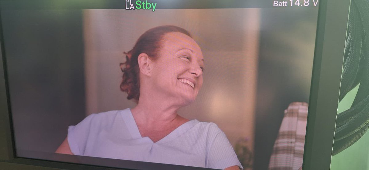 Robyn Scott tweet media
