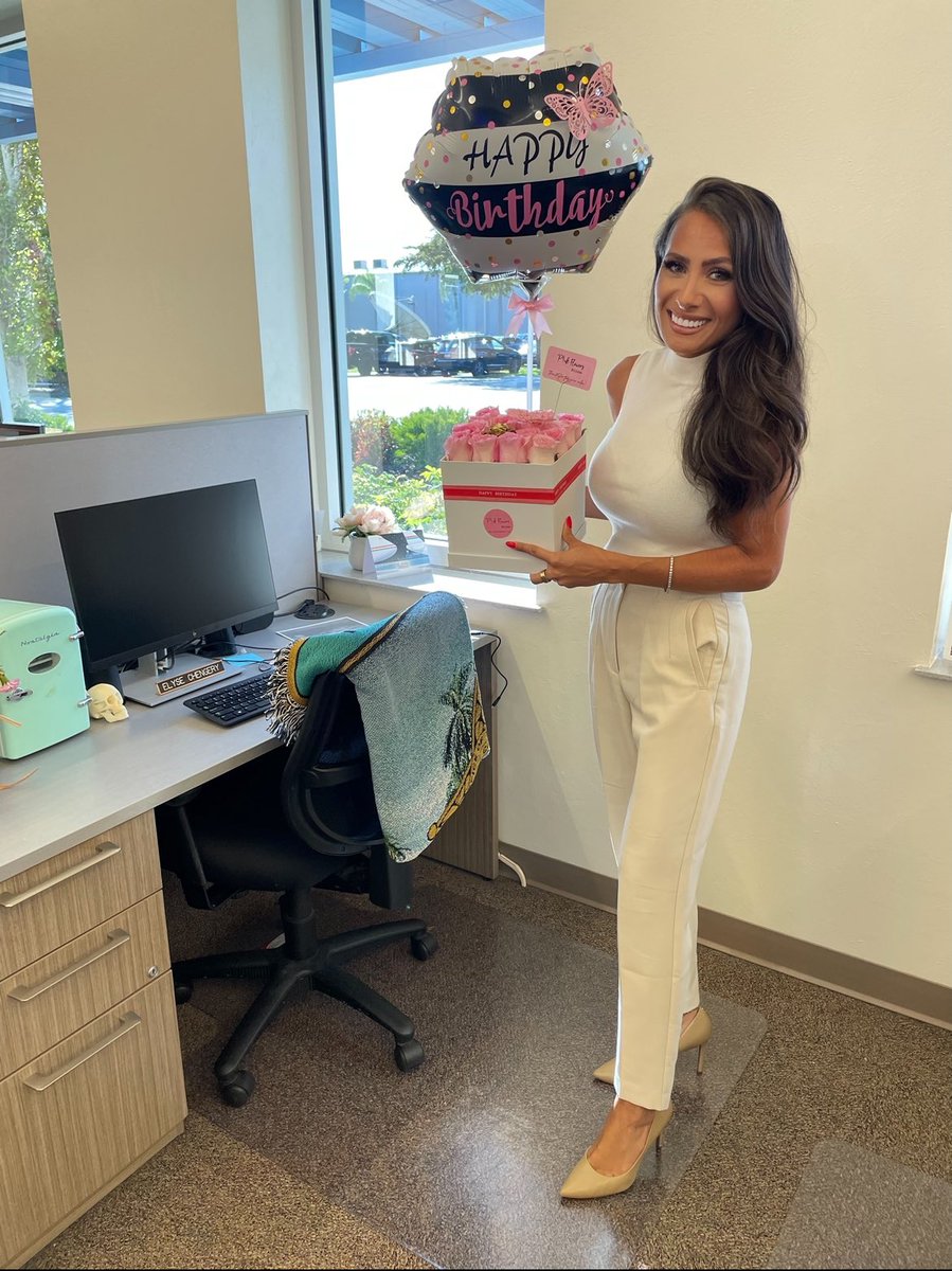 ElyseChengery's tweet image. All smiles on this Birthday!🥰🥰🎈🎈🎈🎈🎈🎈🎈🎈🎈🎈🎈🎈🎈🎈🎈