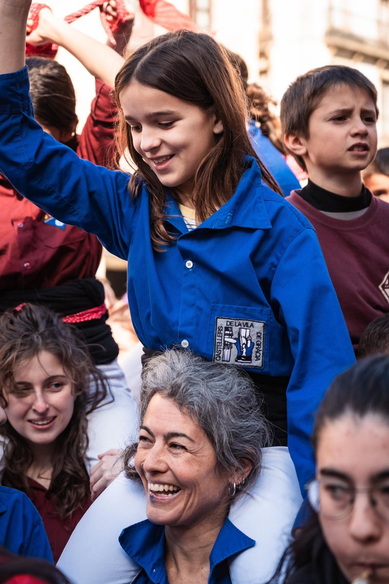 Castellers de la Vila de Gràcia tweet media