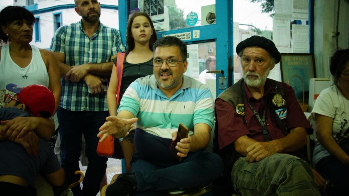 Peronismociudad's tweet photo. ✨🚀 ¡Arrancamos los #DebatesComunales rumbo al #PlenarioGeneral!

Estuvimos en las comunas 7, 8 y 9 debatiendo sobre la ciudad que queremos, el Peronismo  y las herramientas que tenemos para enfrentar las políticas de este Gobierno que afectan a jóvenes, jubilados y trabajadores https://t.co/jGgUMZRR6h