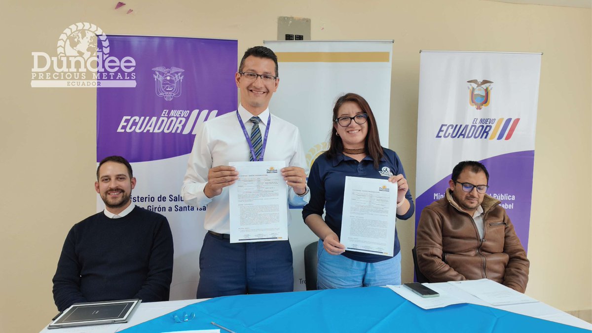 ¡Salud y bienestar para la comunidad!
Formamos parte de la inauguración de la obra de mejoramiento del consultorio odontológico del Centro de Salud de Girón, en el que invertimos para para brindar una atención digna para todos los usuarios . 
#ProgresamosJuntos  👷🏻‍♀️👷🏻🧑🏻‍⚕️