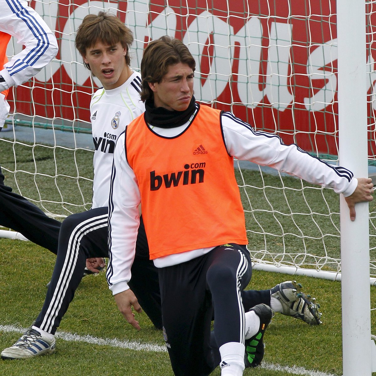 LaLiga's tweet image. 🤍🔙💫

#LALIGAHistory