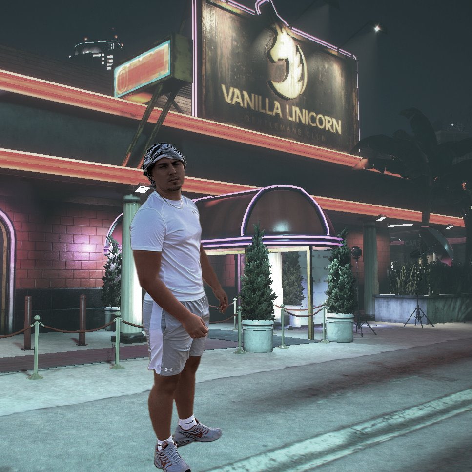 BrickHouseOG's tweet photo. Back like he never left https://t.co/CfwXiIGvkq