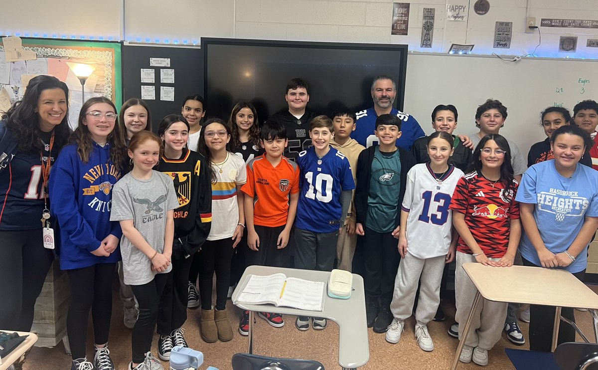 HHJuniorAviators tweet media